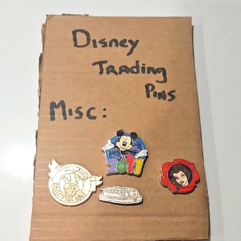 Disney trading pins. LOT X 4